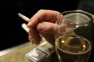 Alkohols un smēķēšana ir cilvēka papilomas vīrusa aktivācijas cēloņi
